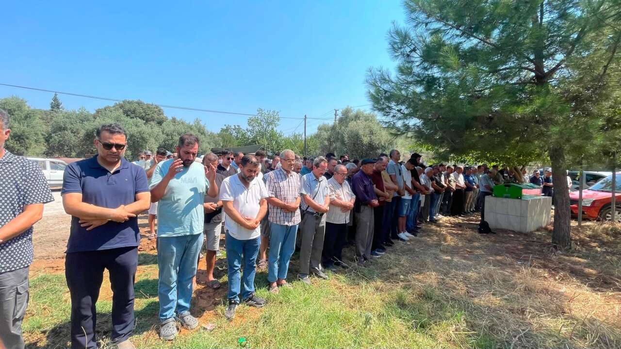 Milas'ta Hüzünlü Veda: Mehmet Fırat Karakaya Son Yolculuğuna Uğurlandı 2